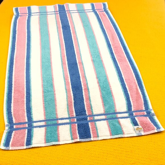 Vintage CANNON USA Landmark Collection Pink Blue Stripe Bath Towel 27"x48.5" - Picture 3 of 10